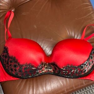 Victoria’s Secret balconet sexy Red Lace Trim Push-Up Bra - Women Intimates 36C